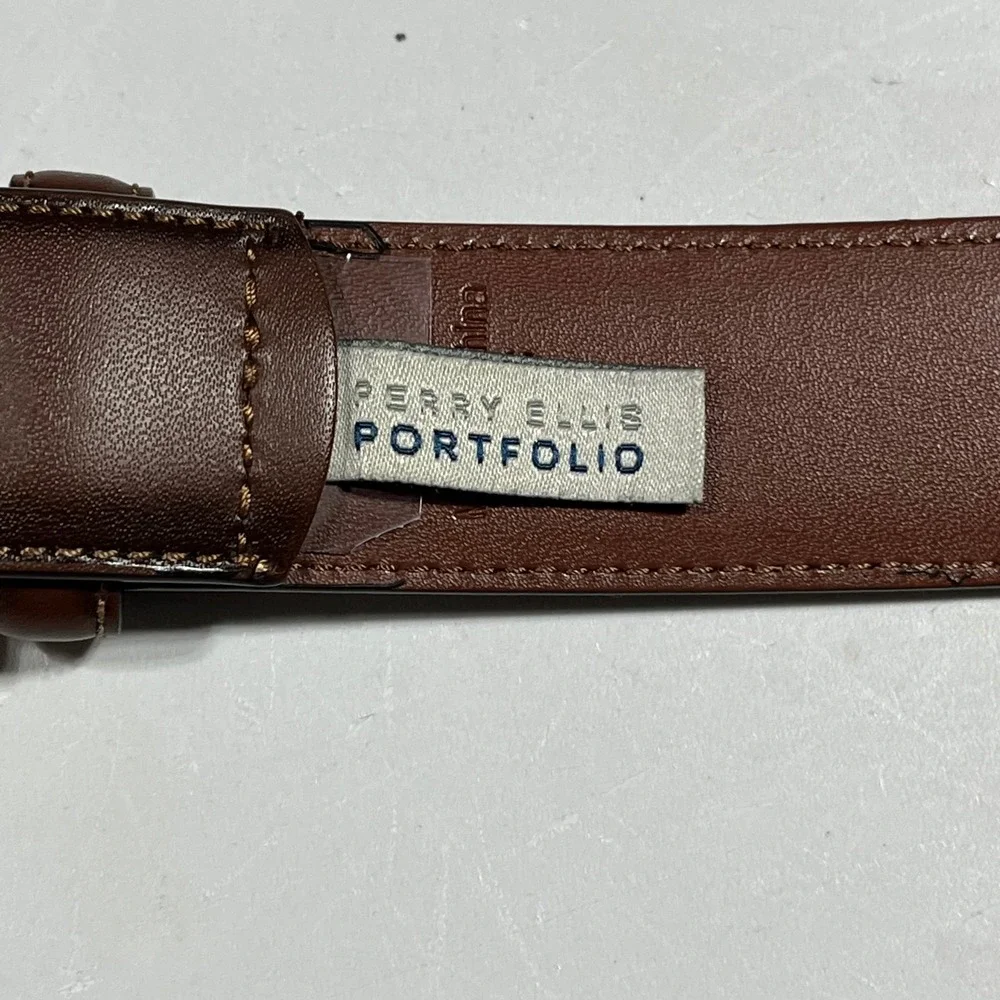 Perry Ellis Old Money Staple Mens Brown Leather Dress Belt Size 40 Modern Office